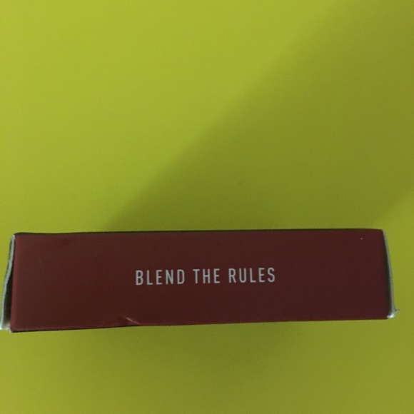 NIB Morphe Bronzer/Contour - Picture 8 of 8